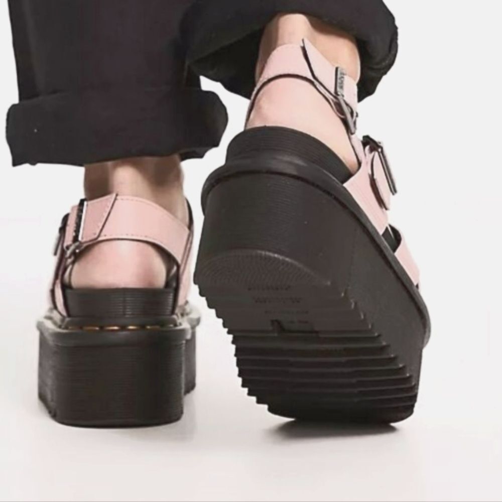 BRAND NEW DR MARTENS VOSS II ATHENA LEATHER STRAP PLATFORM SANDALS